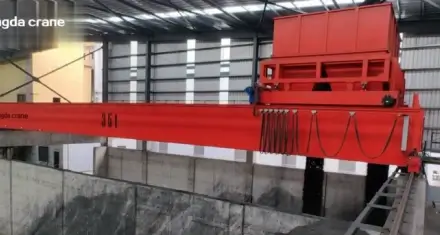 automatic material distributing overhead crane for carbon industry